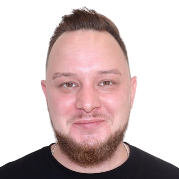 Максим Булатов